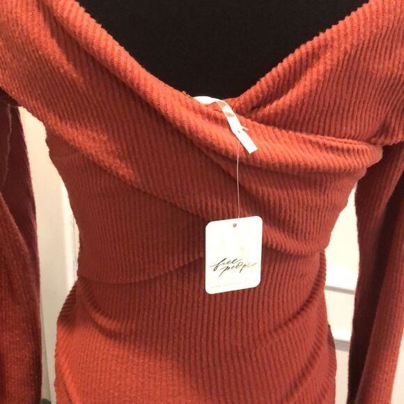FREE PEOPLE Marley Off The Shoulder Cross Over Long Sleeve Ribbed Knit Sz Small - Picture 2 of 13